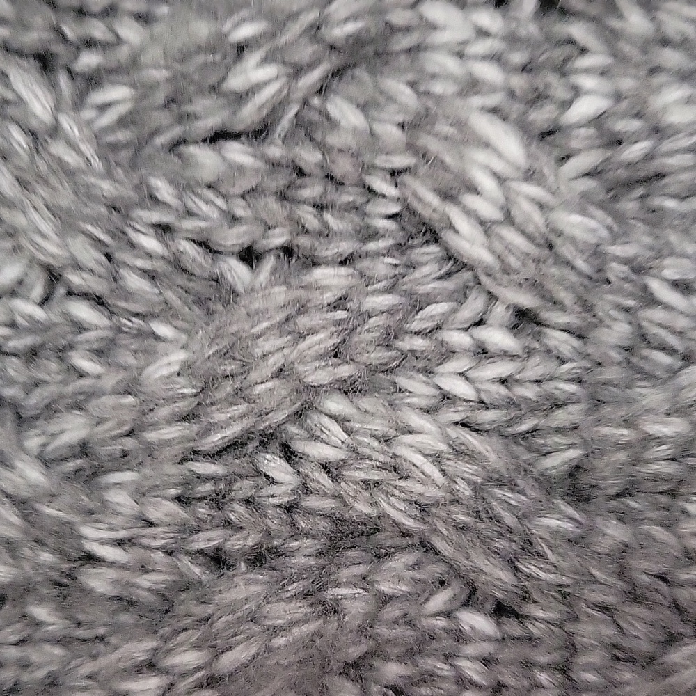 Express Scarf - Picture 4 of 7
